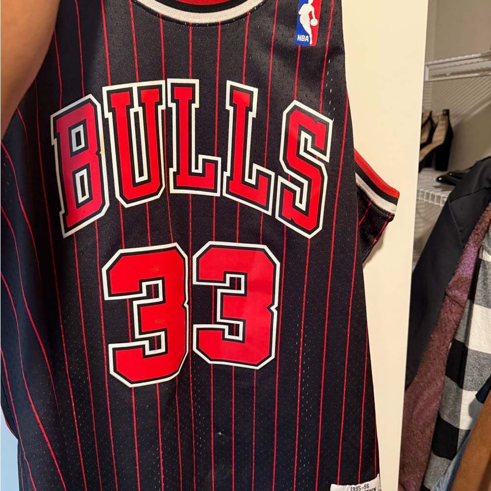 Chicago Bulls Black and Red Basketball Jersey